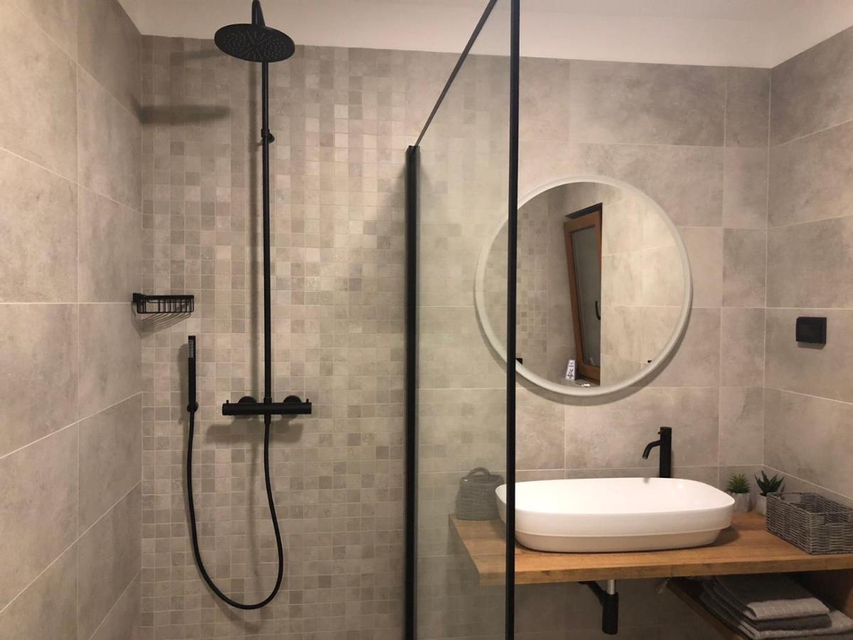 Apartments & Room Piutti Bale Εξωτερικό φωτογραφία