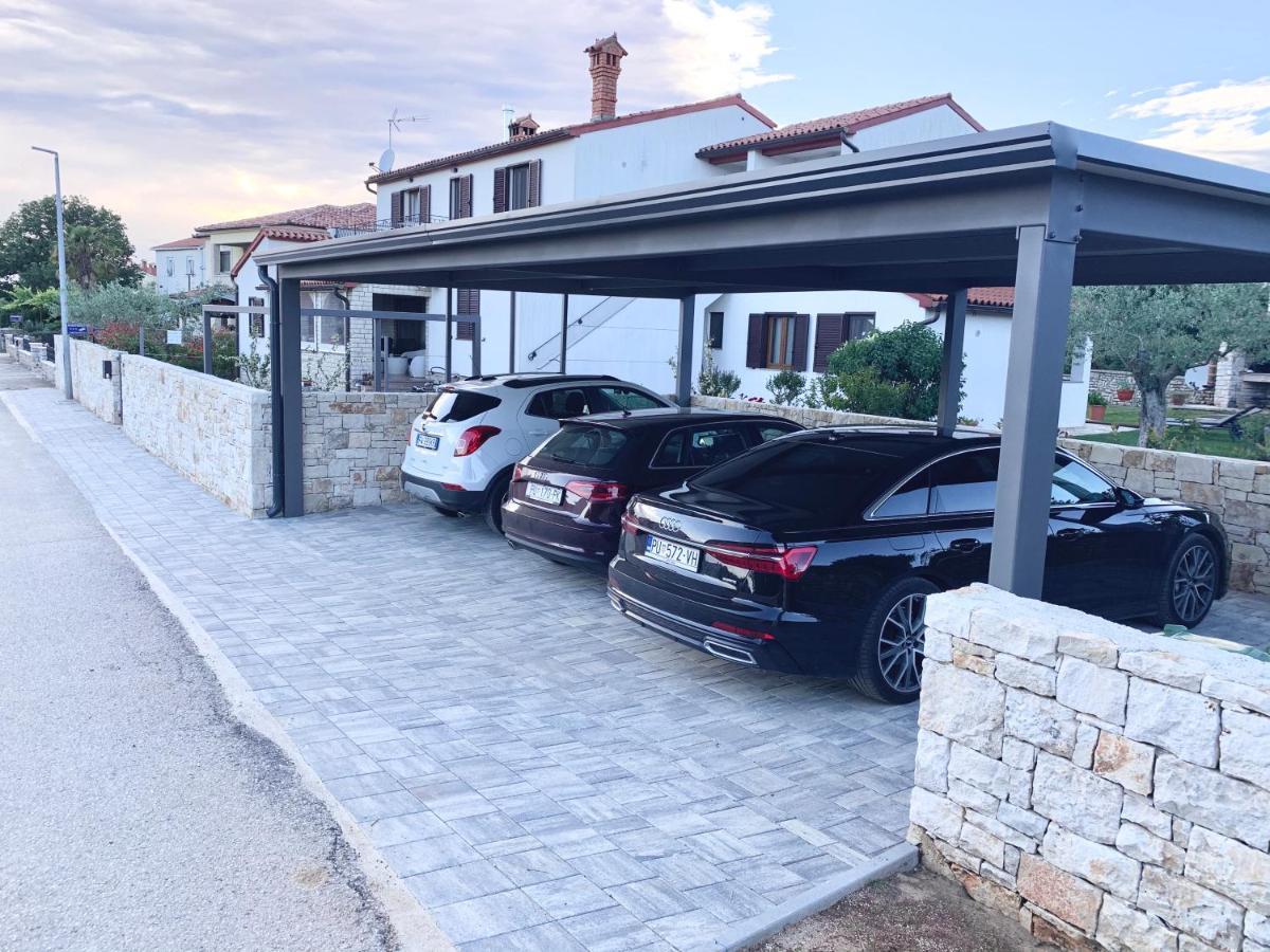Apartments & Room Piutti Bale Εξωτερικό φωτογραφία