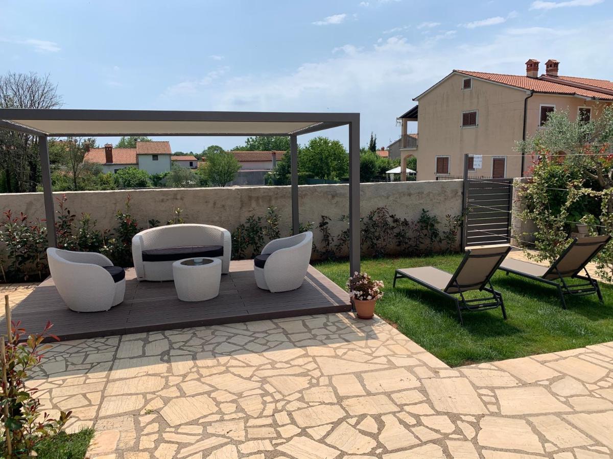 Apartments & Room Piutti Bale Εξωτερικό φωτογραφία